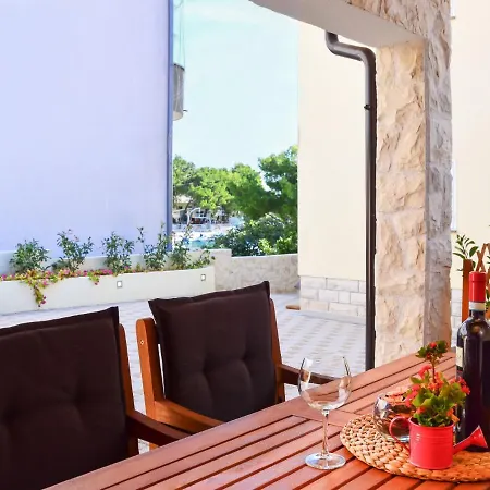 Holiday home Ante By Interhome